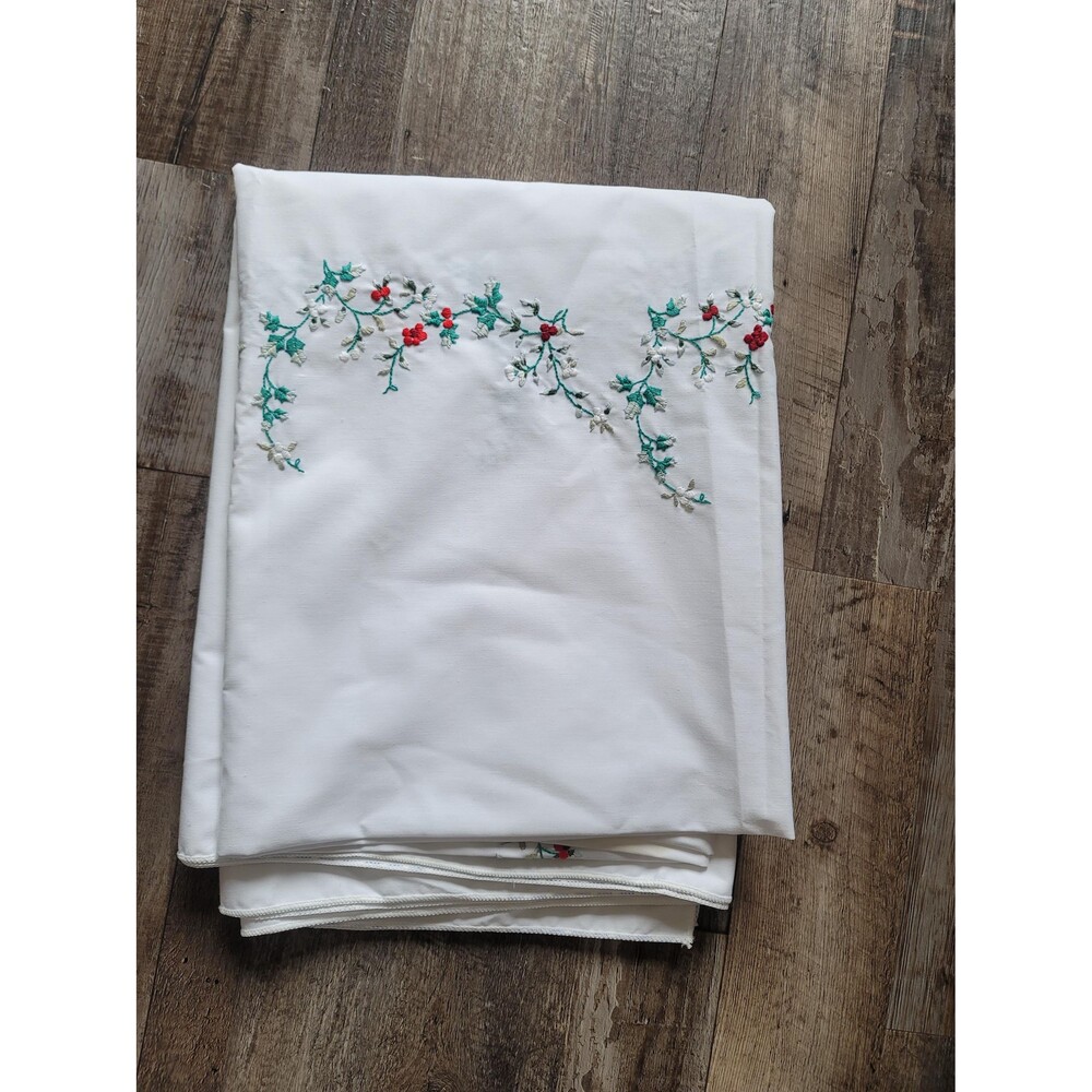 Handmade Rectangle 60x89 Embroidered Tablecloth